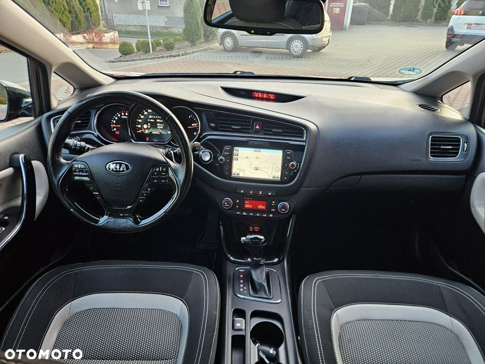 Kia Ceed 1.6 CRDi 136 DCT ISG GT Line - 29