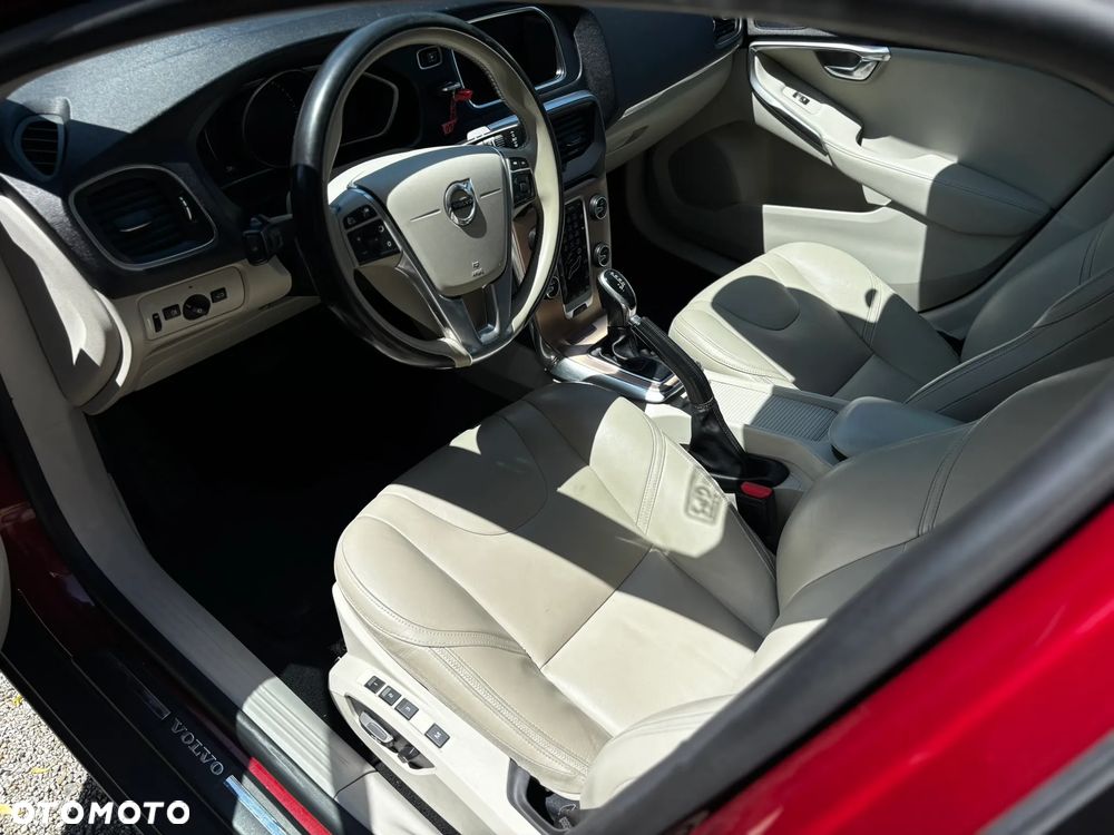 Volvo V40 Cross Country T4 Drive-E Momentum - 19