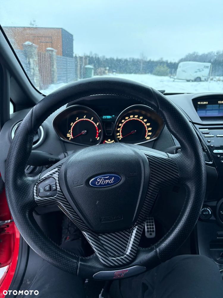 Ford Fiesta 1.6 EcoBoost ST - 9