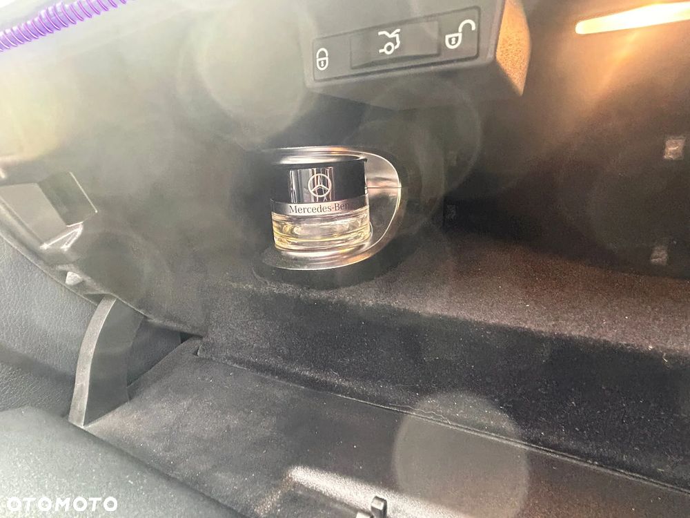 Mercedes-Benz Klasa E AMG 53 4Matic Coupe AMG Speedshift 9G-TRONIC - 31