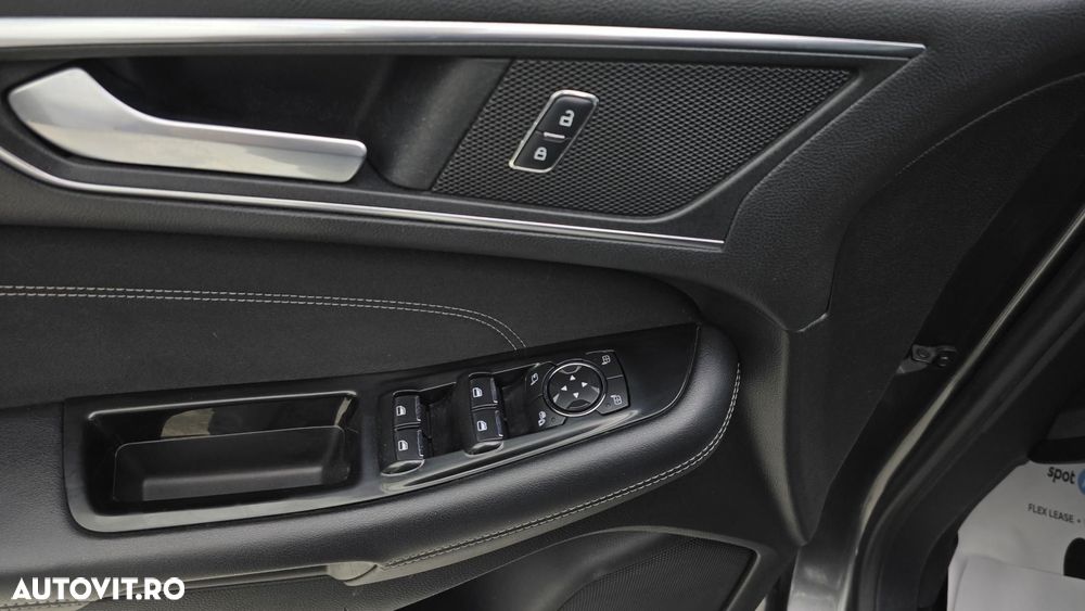 Ford Edge - 11