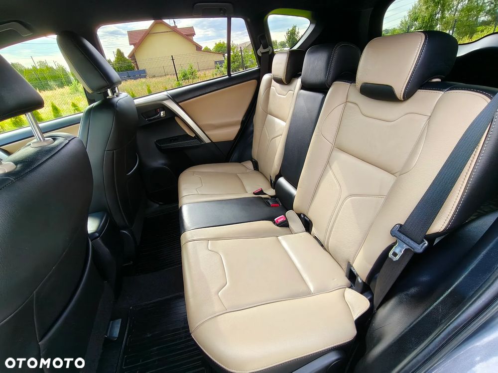 Toyota RAV4 2.2 D-4D 4x4 Automatik Executive - 21