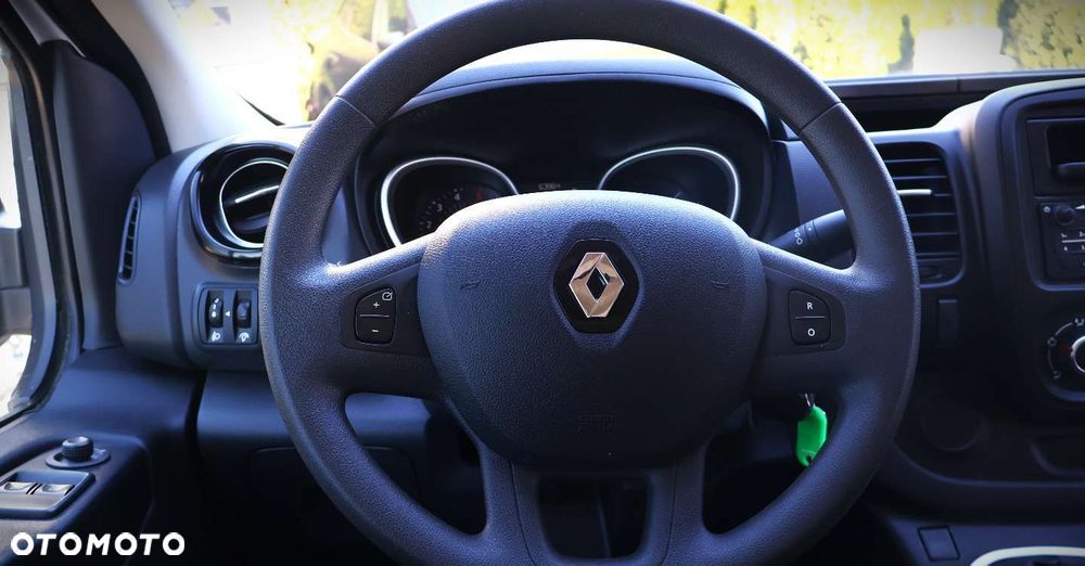 Renault Trafic - 19