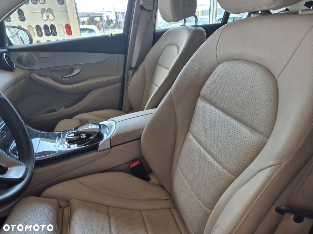 Mercedes-Benz GLC - 7