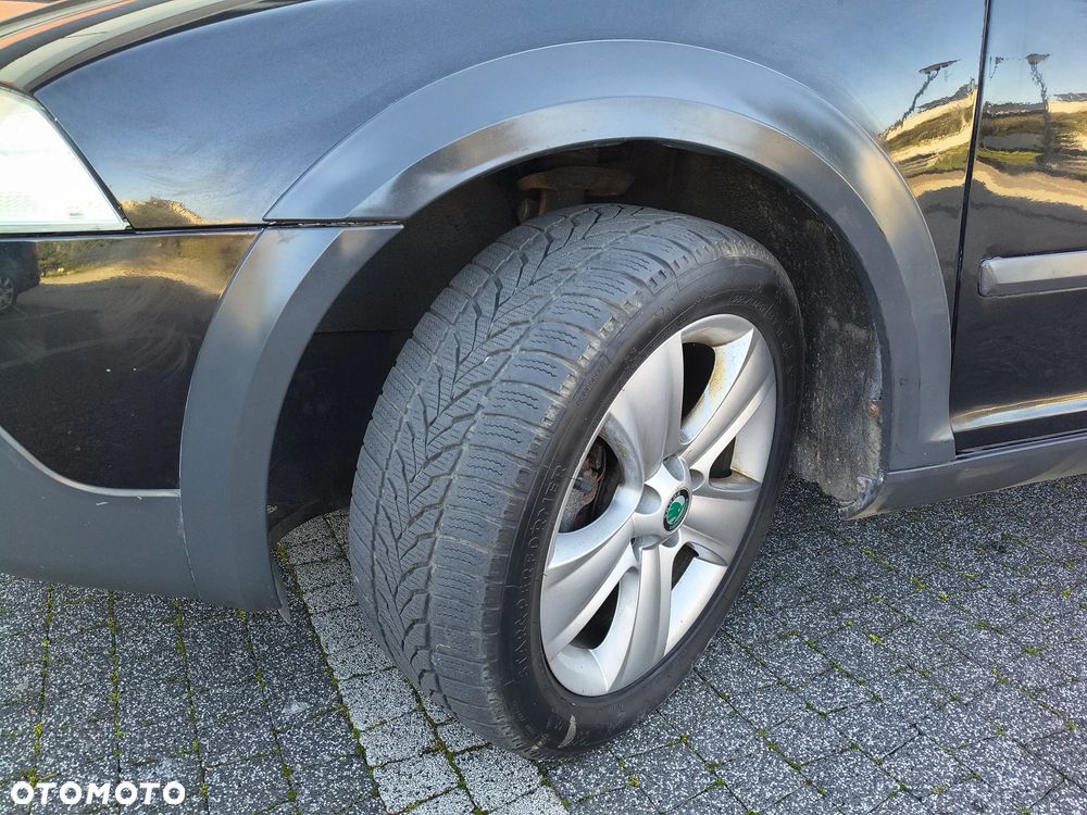 Skoda Octavia 2.0 TDI DPF 4x4 Scout - 36
