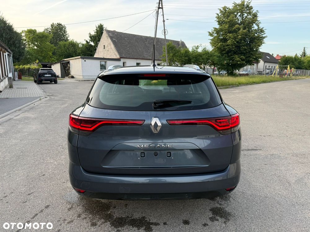 Renault Megane ver-1-3-tce-fap-limited-edc - 6