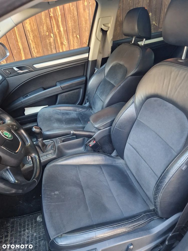 Skoda Superb 2.0 TDI Elegance - 7