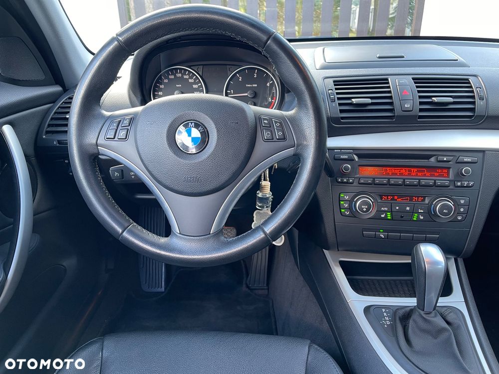 BMW Seria 1 118d Sport Line - 15