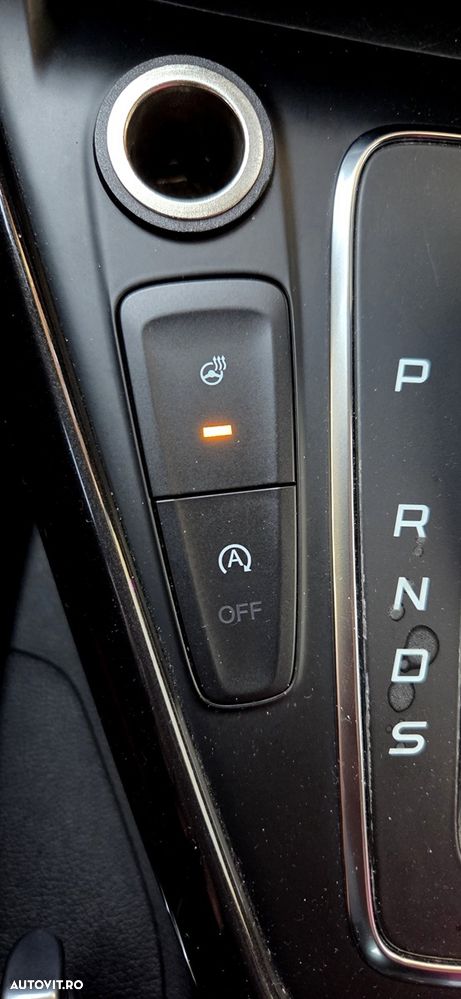 Ford Focus 2.0 TDCI Powershift Titanium - 21