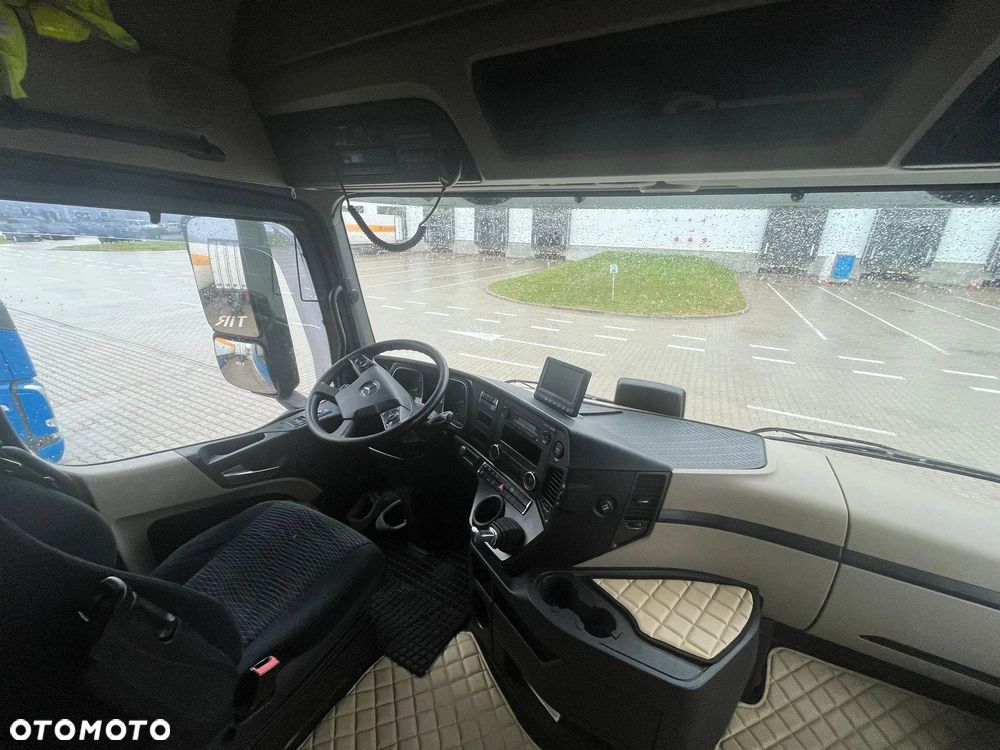 Mercedes-Benz Actros - 20