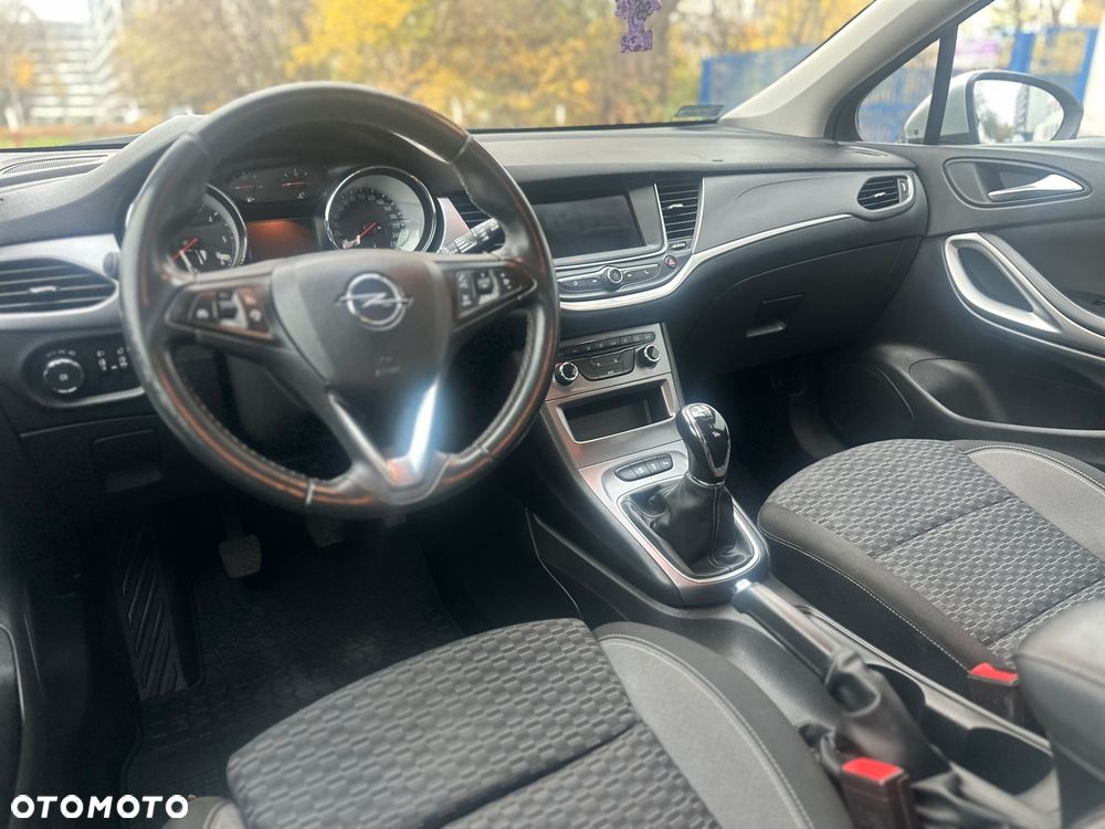 Opel Astra - 9