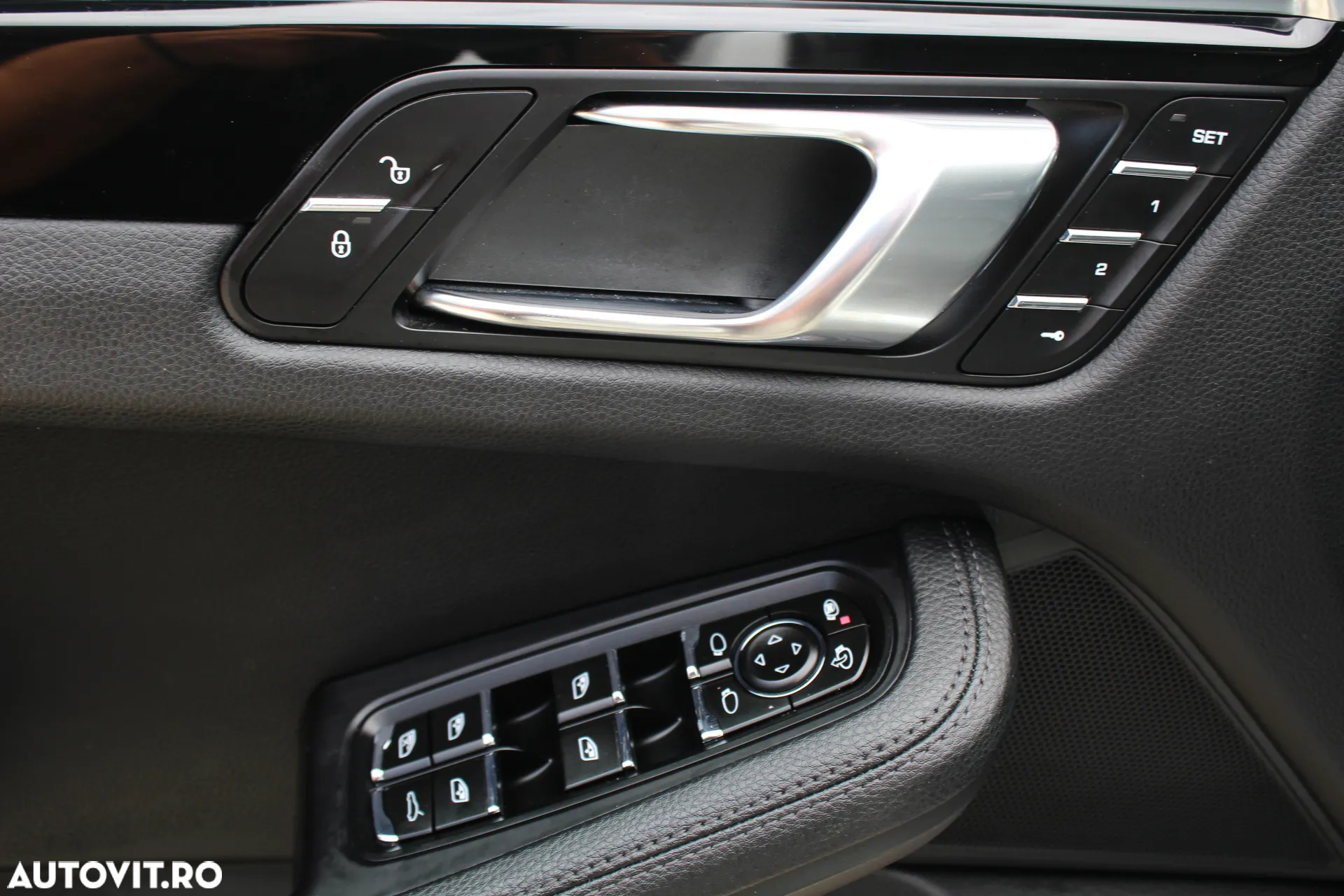Porsche Macan Standard - 17