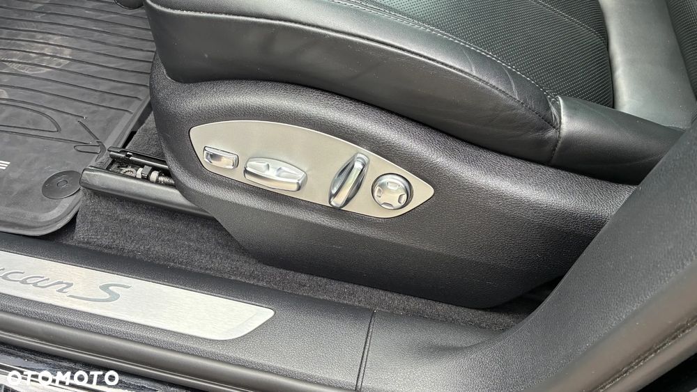 Porsche Macan - 13