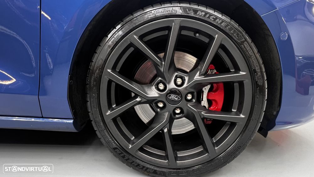 Ford Focus SW 2.3 EcoBoost S&S ST - 22