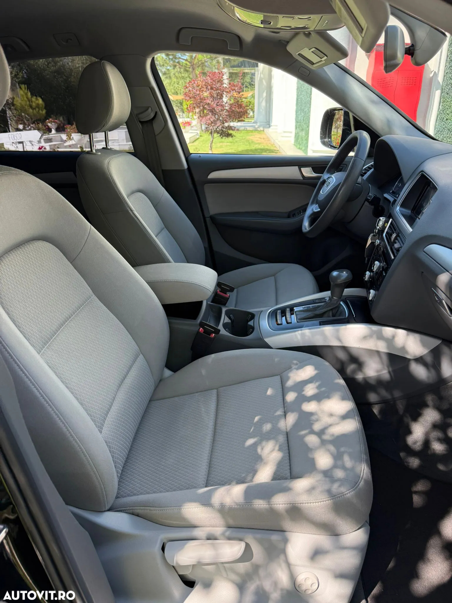 Audi Q5 2.0 40 TDI quattro S tronic Design - 14