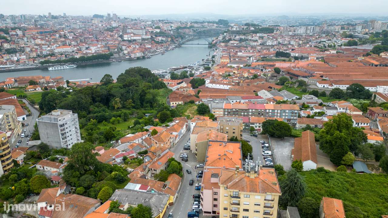 4 Lojas Comerciais em Santa Marinha (Candal) - Grande imagem: 4/43