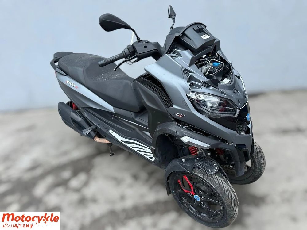 Piaggio MP-3 - 8