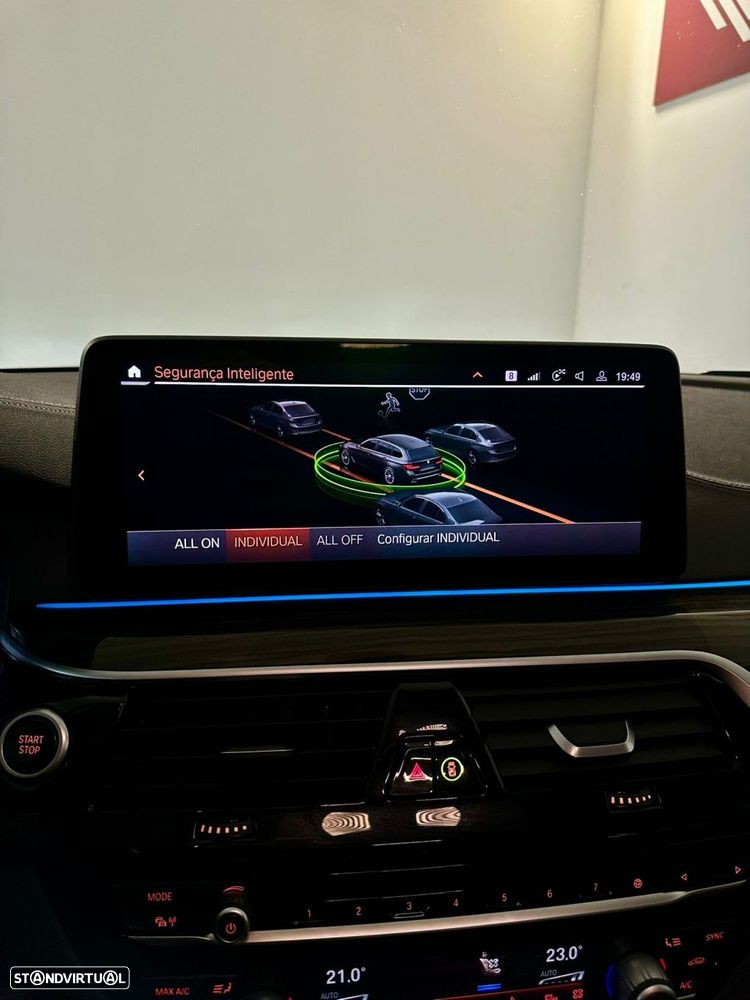 BMW 530 e Line Luxury - 34