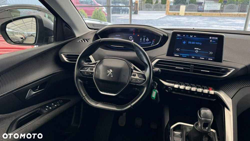 Peugeot 3008 1.2 PureTech Road Trip S&S - 36