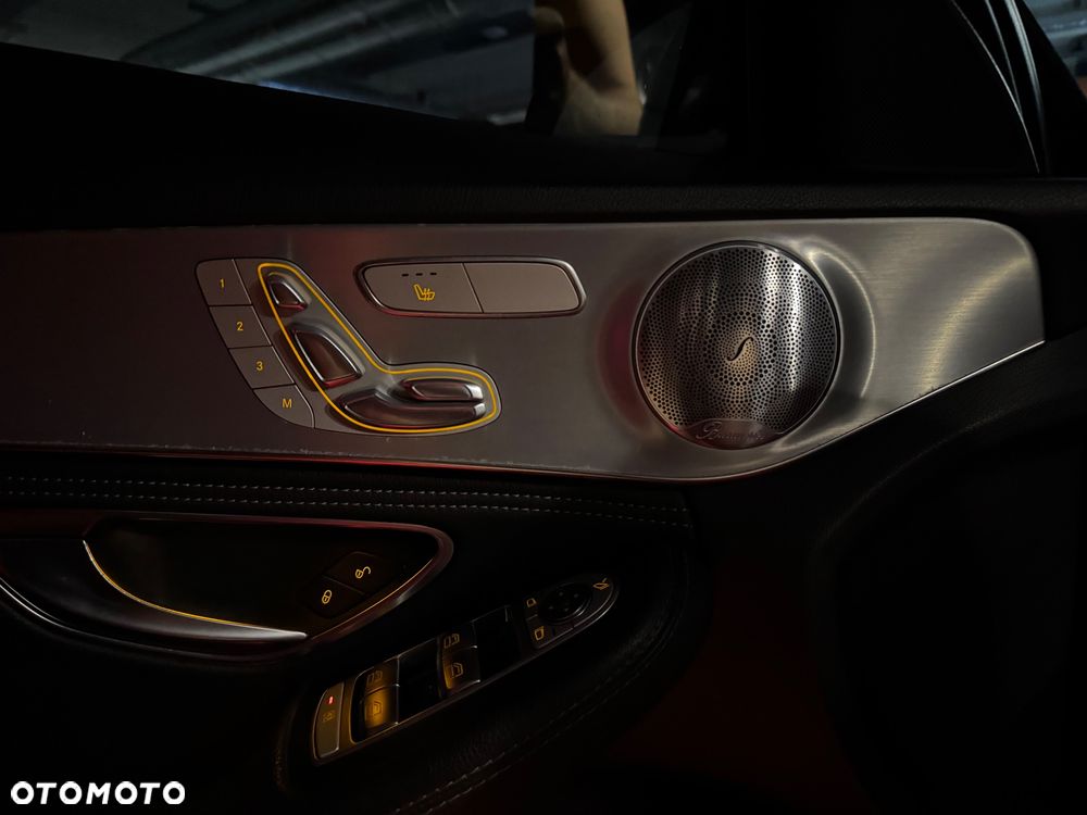 Mercedes-Benz Klasa C 300 7G-TRONIC - 8