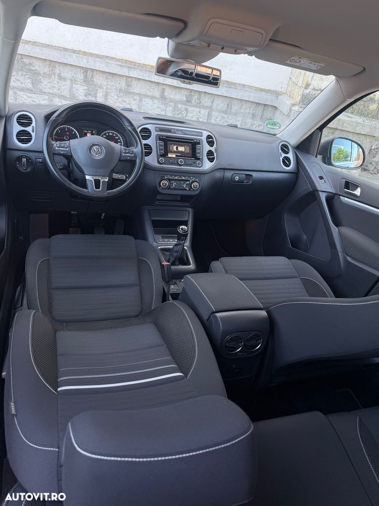 Volkswagen Tiguan - 9