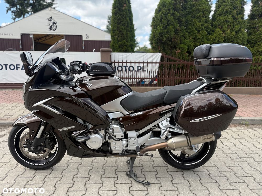 Yamaha FJR - 21