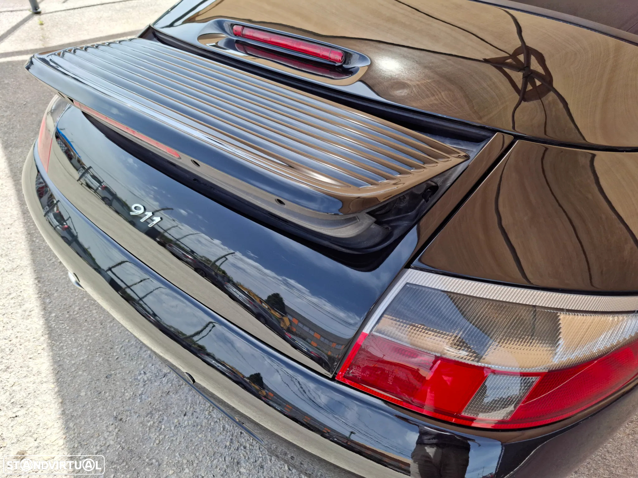 Porsche 911 (996) Carrera Cabrio - 27