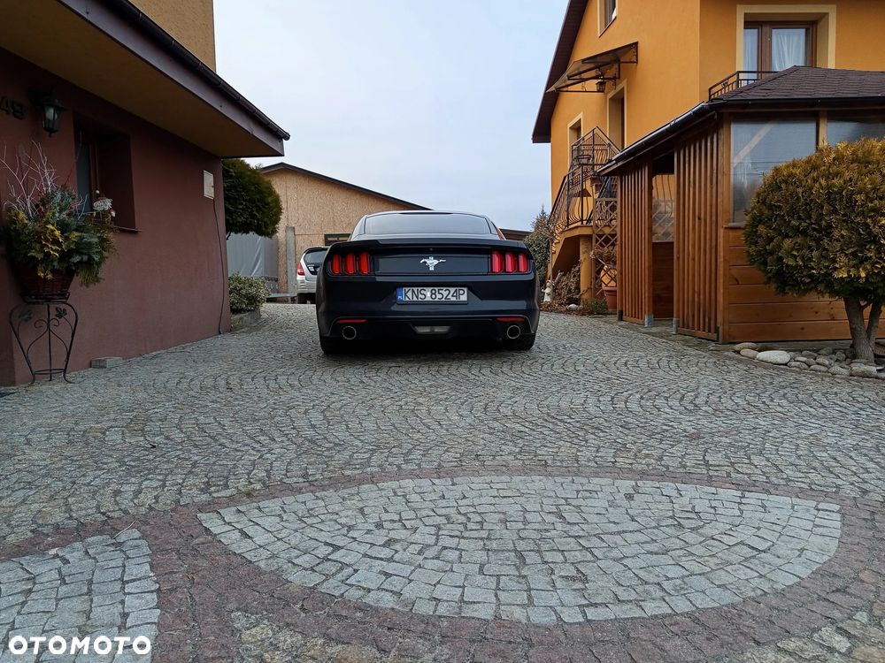 Ford Mustang 3.7 V6 - 4