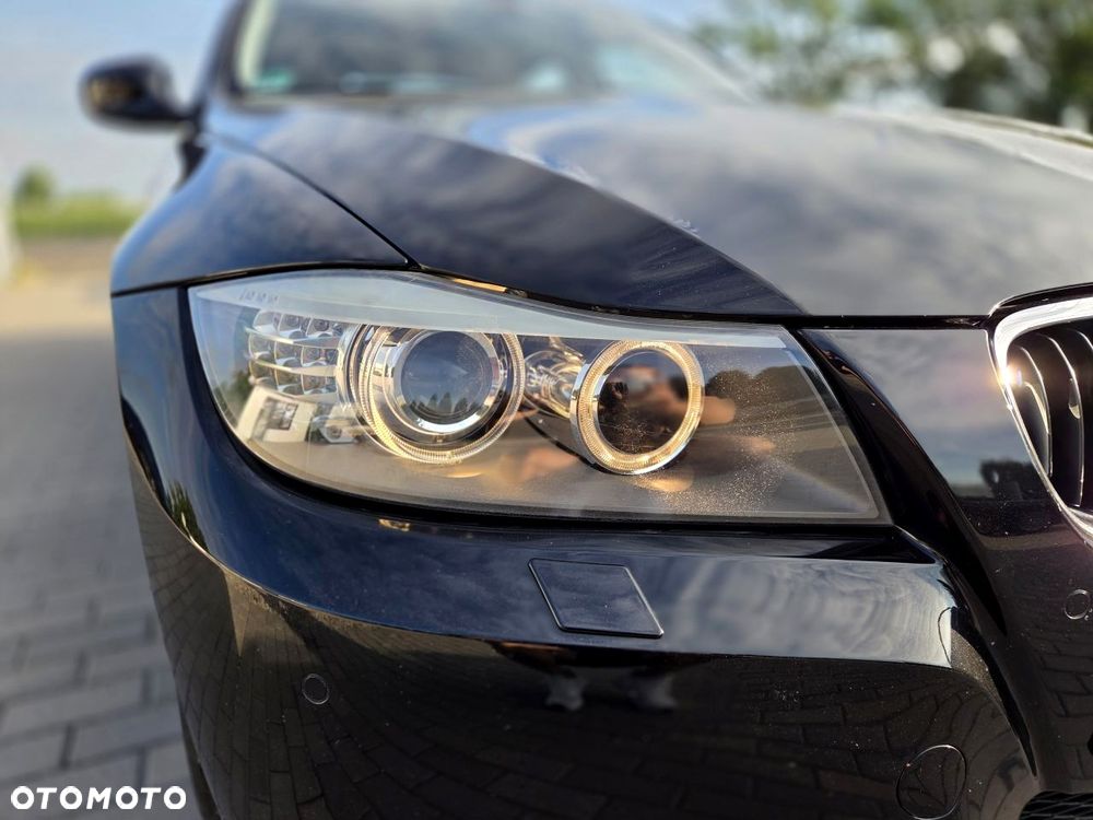 BMW Seria 3 - 34