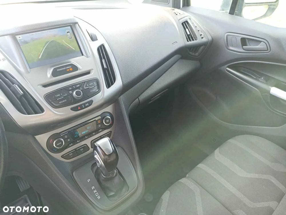 Ford Transit Connect - 8