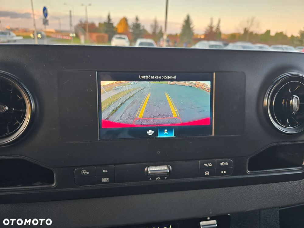 Mercedes-Benz Sprinter - 16