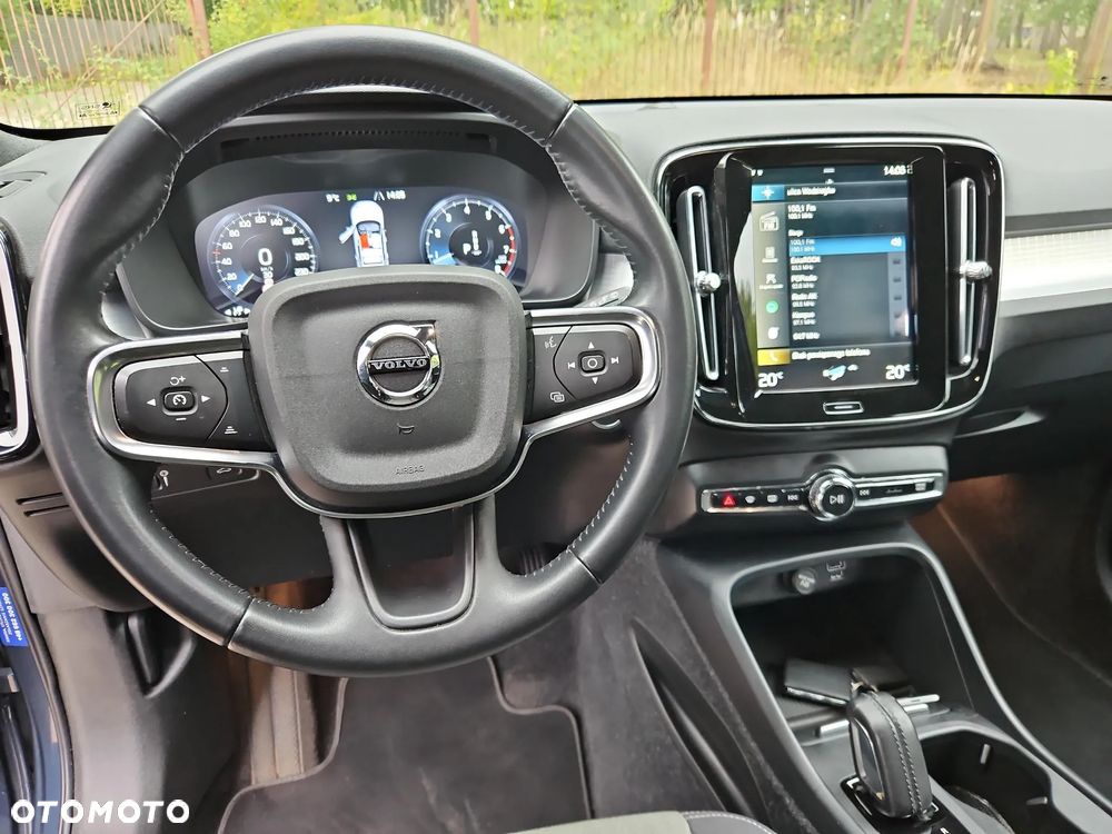 Volvo XC 40 B4 B Momentum Pro - 13
