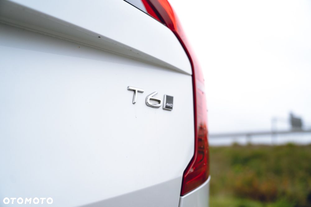 Volvo XC 90 - 7