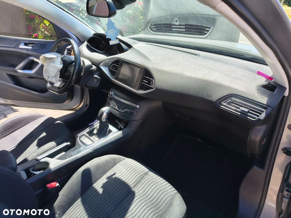 Peugeot 308 - 19