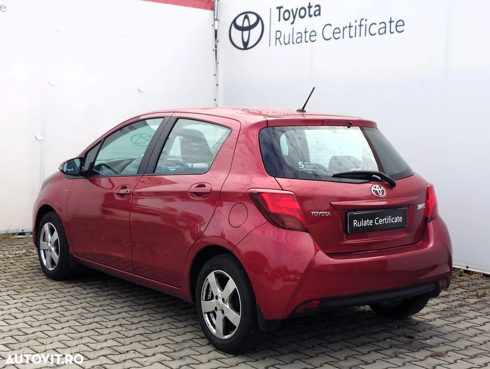 Toyota Yaris 1.33 L Dual VVT-i 5D Multidrive S Luna - 6