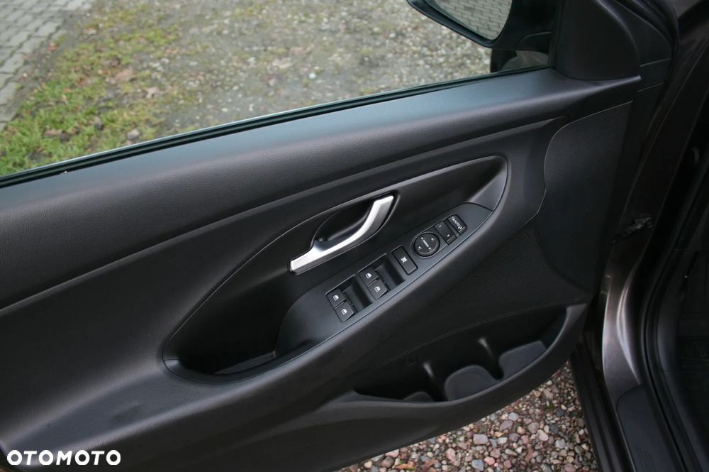 Hyundai i30 1.6 CRDi Style - 10