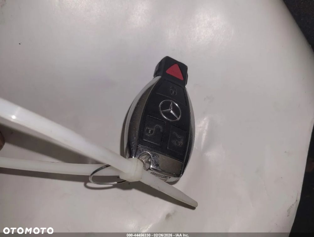 Mercedes-Benz GLK 350 4-Matic - 13