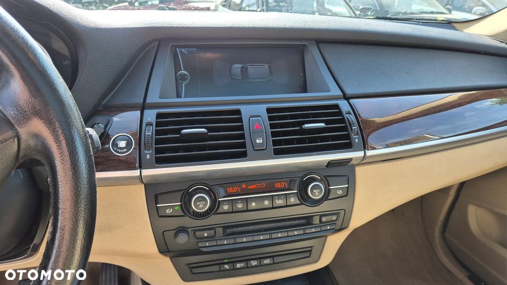 BMW X5 xDrive30d - 14