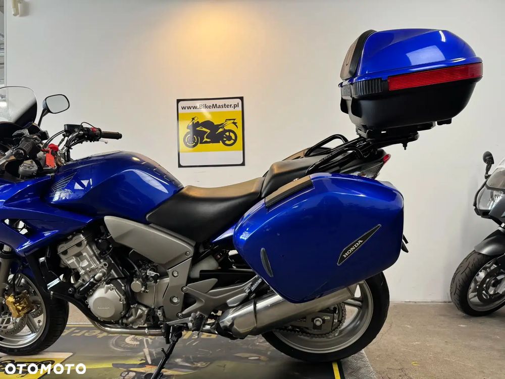 Honda CBF - 28