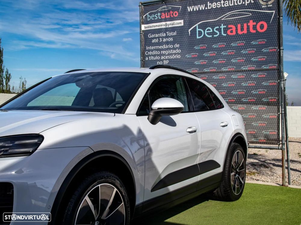 Porsche Macan Electric - 4