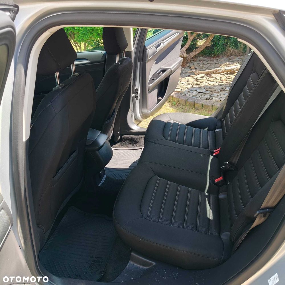 Ford Mondeo - 4