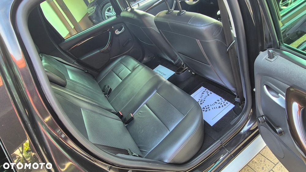 Dacia Duster 1.6 16V 4x4 Prestige - 23