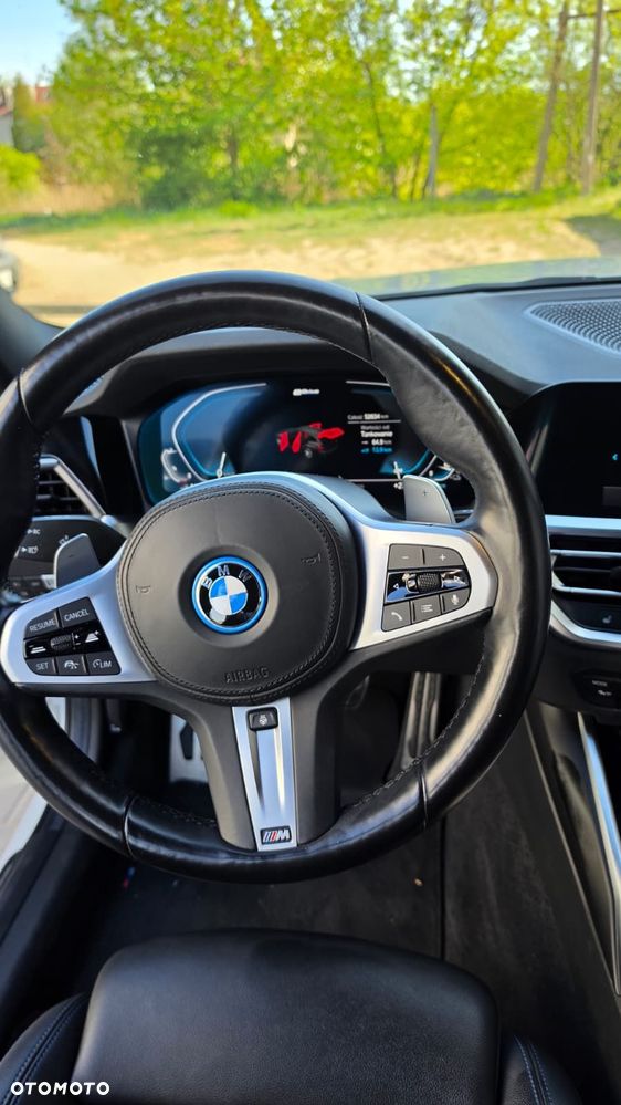 BMW Seria 3 320e M Sport sport - 16