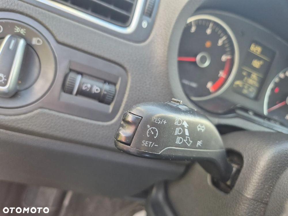 Volkswagen Polo - 12