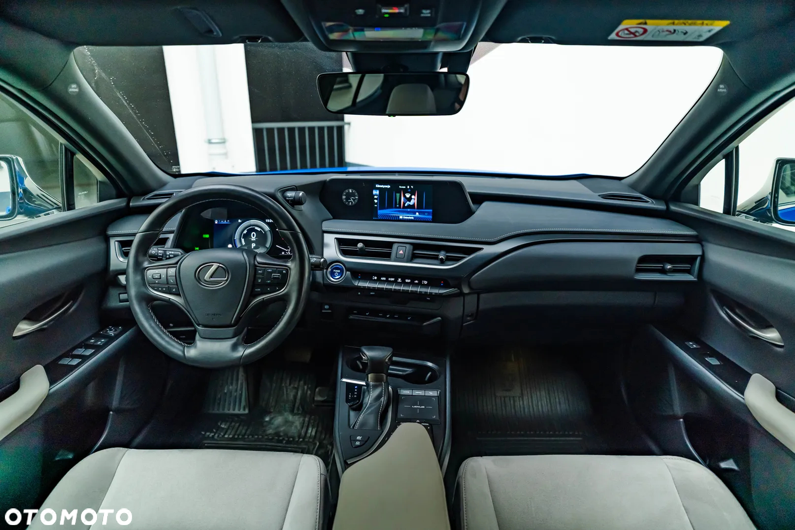 Lexus UX - 7