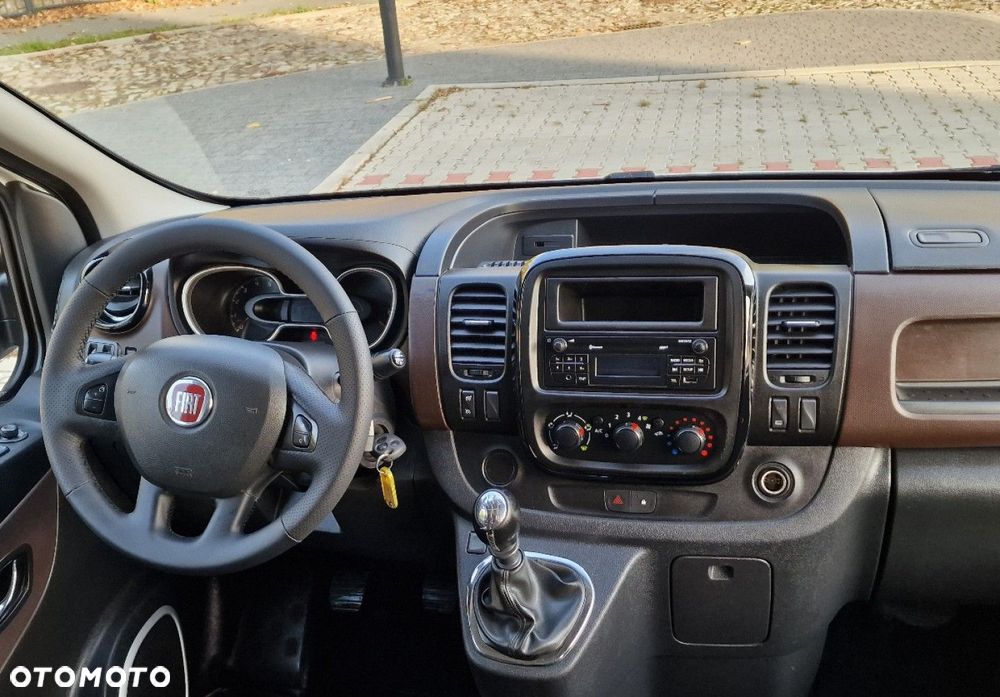 Renault Trafic - 22