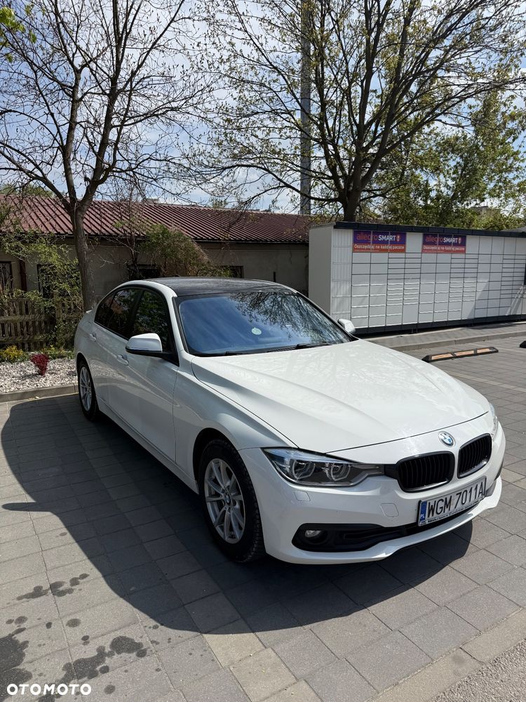 BMW Seria 3 318i - 3