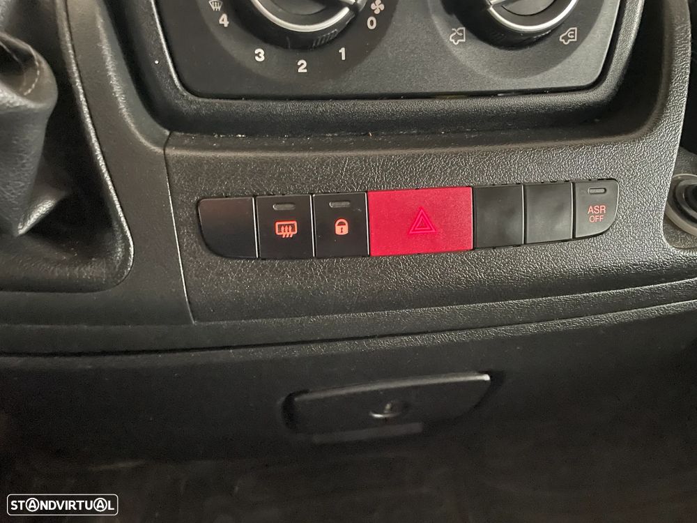 Peugeot Boxer 7Lugares 2.0 HDI 163cv C/Dupla - 17