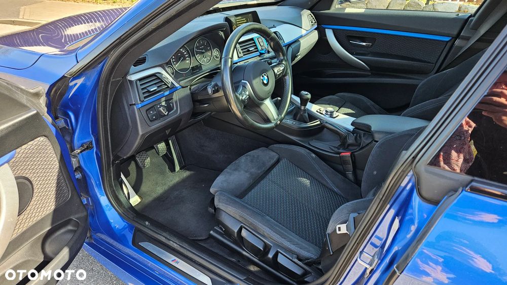 BMW 3GT 318d M Sport - 13