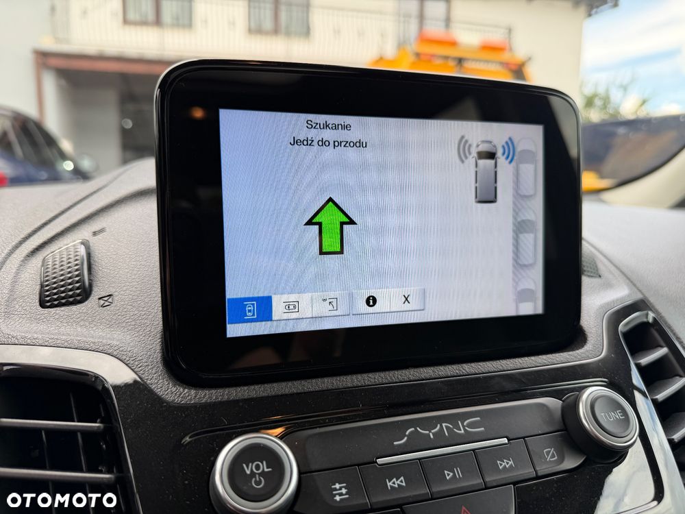 Ford Tourneo Connect Grand - 23
